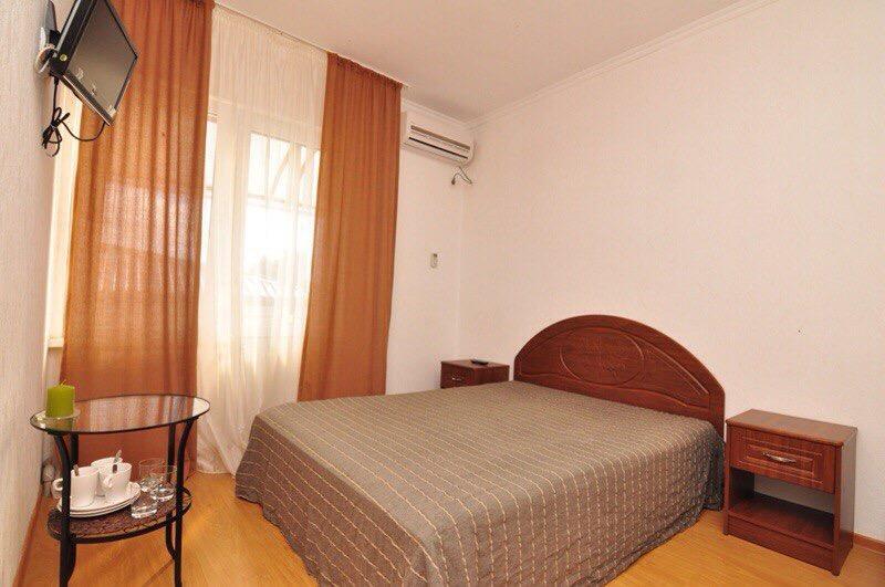 U Ruslana Guest House Gagra Exterior photo